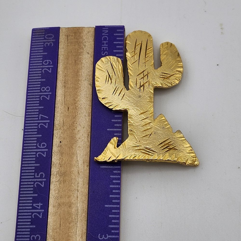 Vintage Ultra Cactus Desert Brooch Gold Tone - Picture 4 of 4